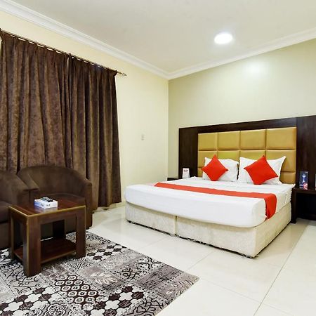 Oyo 427 Royal Al Khaleej Furnished Apartments 2 Dammam Buitenkant foto